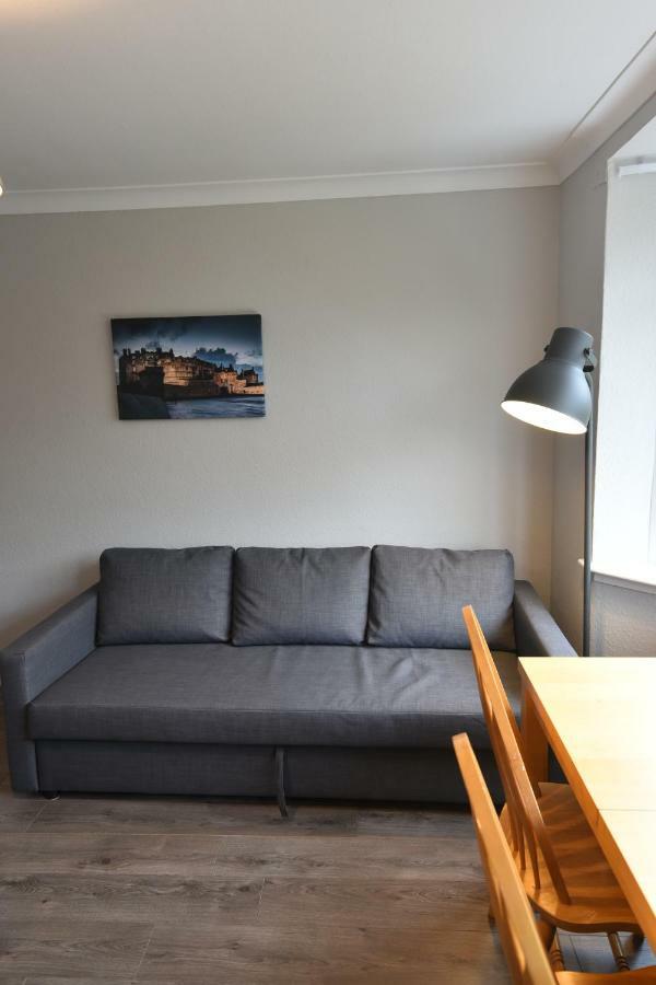 Sighthill 3 Bedrooms With Private Garden เอดินบะระ ภายนอก รูปภาพ